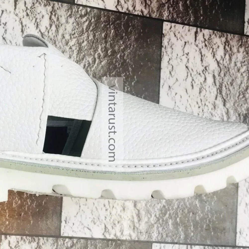 Premium White Peshawari Chappal, Handmade Pure Leather Kaptaan Chappal - Picture 5 of 6